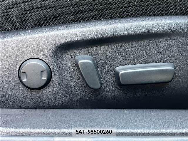Toyota MARK X 2013-07 8485672-4