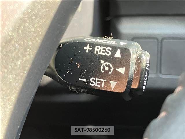 Toyota MARK X 2013-07 8485672-5