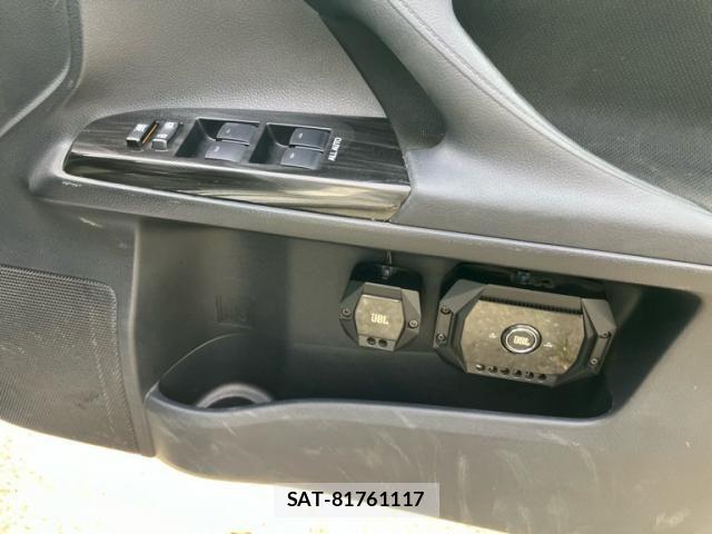 Toyota MARK X 2010-03 8485673-11