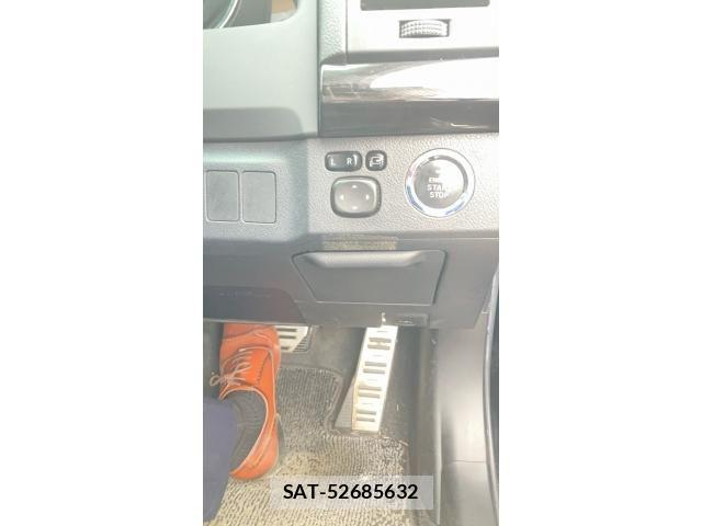 Toyota MARK X 2010-08 8525625-12
