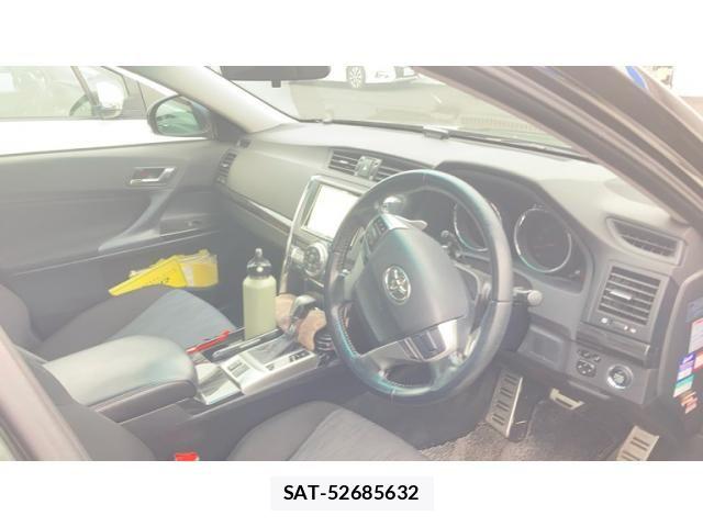 Toyota MARK X 2010-08 8525625-14