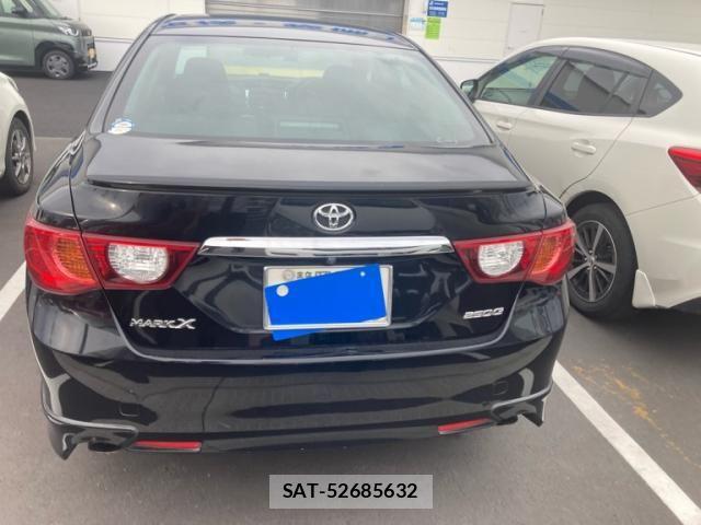 Toyota MARK X 2010-08 8525625-4