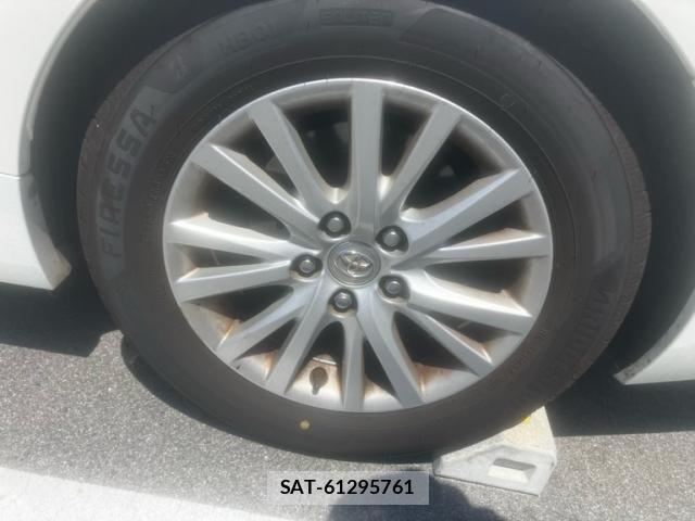Toyota MARK X 2012-10 8525626-10