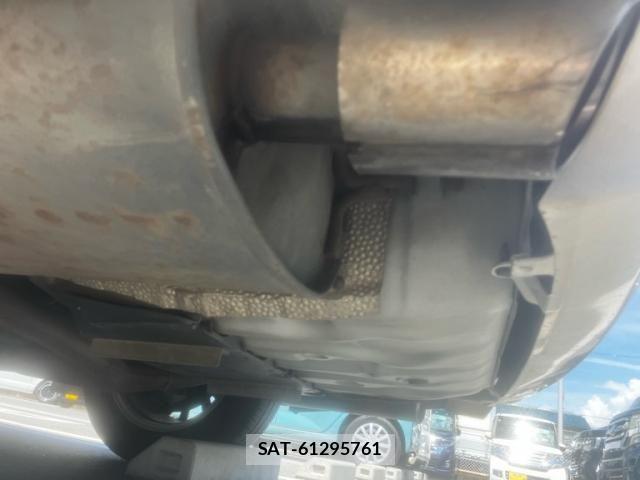 Toyota MARK X 2012-10 8525626-11