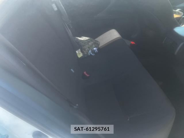 Toyota MARK X 2012-10 8525626-12