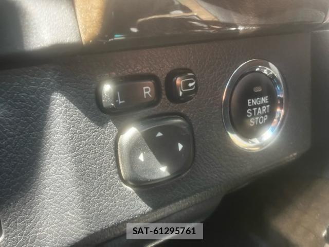 Toyota MARK X 2012-10 8525626-20