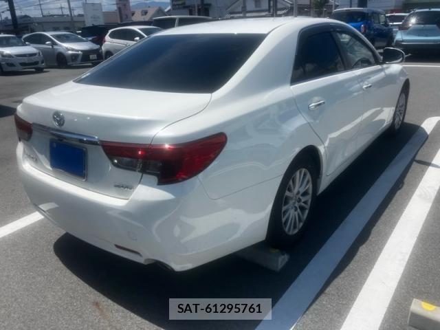 Toyota MARK X 2012-10 8525626-5