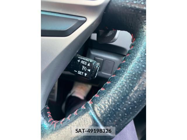 Toyota MARK X 2013-03 8525624-14
