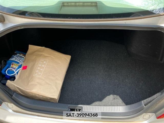 Toyota MARK X 2006-05 8525630-27