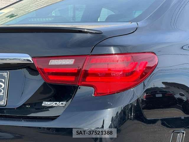 Toyota MARK X 2010-02 8562526-9