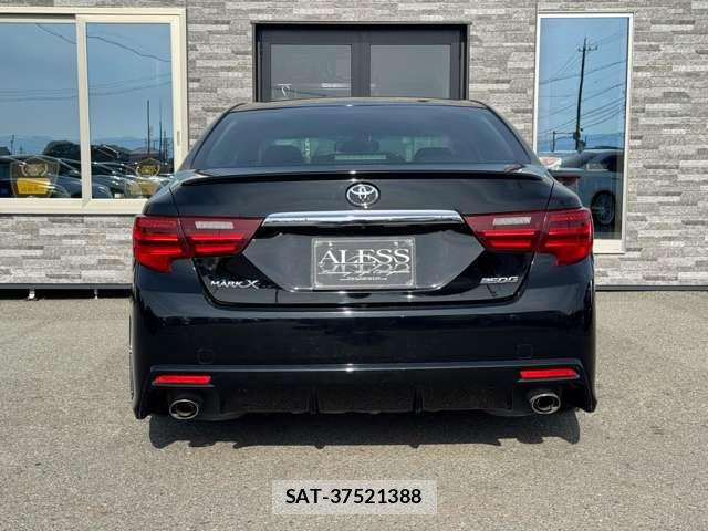 Toyota MARK X 2010-02 8562526-13