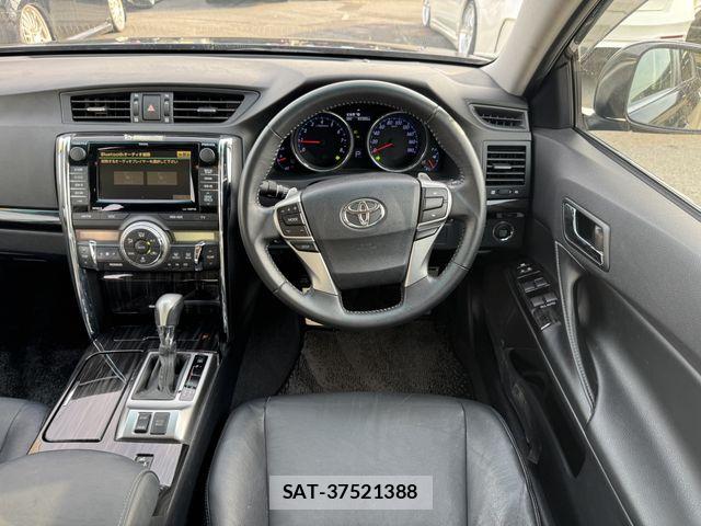 Toyota MARK X 2010-02 8562526-16