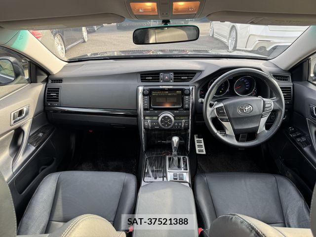 Toyota MARK X 2010-02 8562526-17