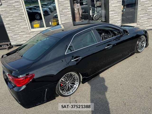 Toyota MARK X 2010-02 8562526-1