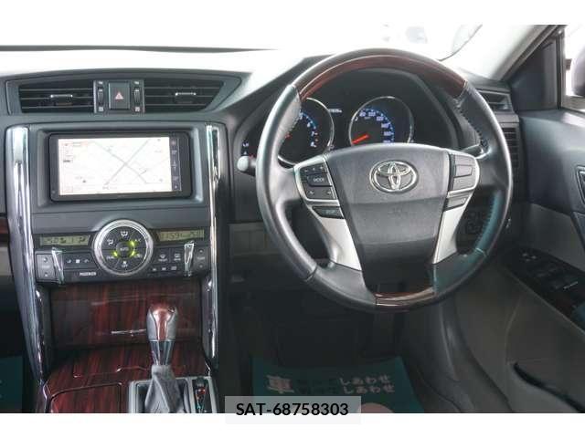 Toyota MARK X 2011-12 8562528-9