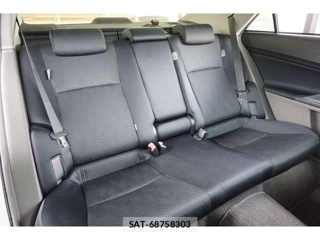 Toyota MARK X 2011-12 8562528-17