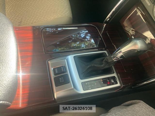 Toyota MARK X 2010-05 8562529-12