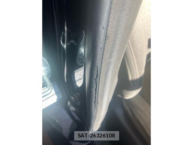 Toyota MARK X 2010-05 8562529-20