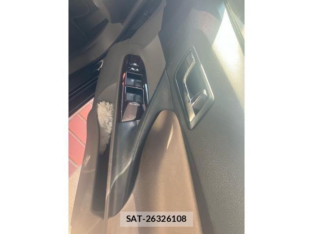 Toyota MARK X 2010-05 8562529-7