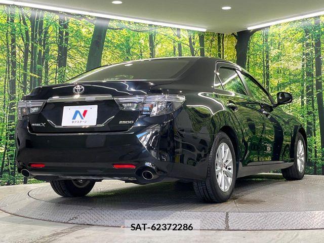 Toyota MARK X 2017-08 8627557-17