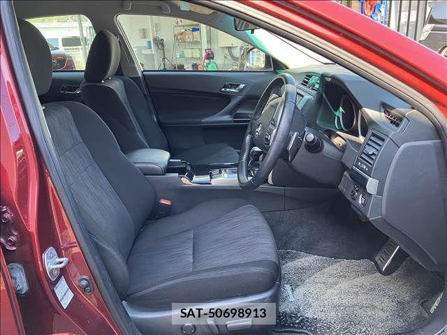 Toyota MARK X 2012-09 8627559-10