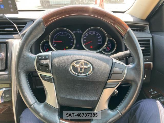 Toyota MARK X 2013-08 8627558-9