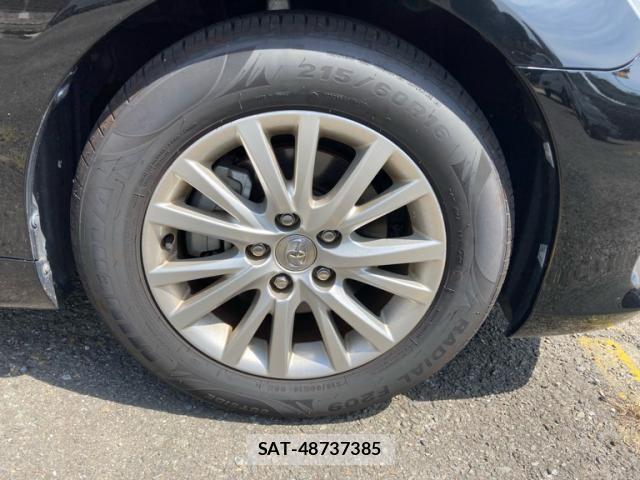 Toyota MARK X 2013-08 8627558-2