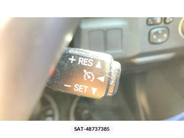Toyota MARK X 2013-08 8627558-6