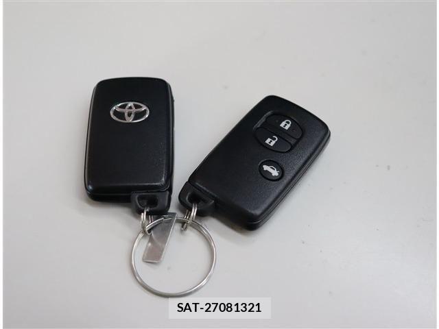 Toyota MARK X 2013-12 8660049-13