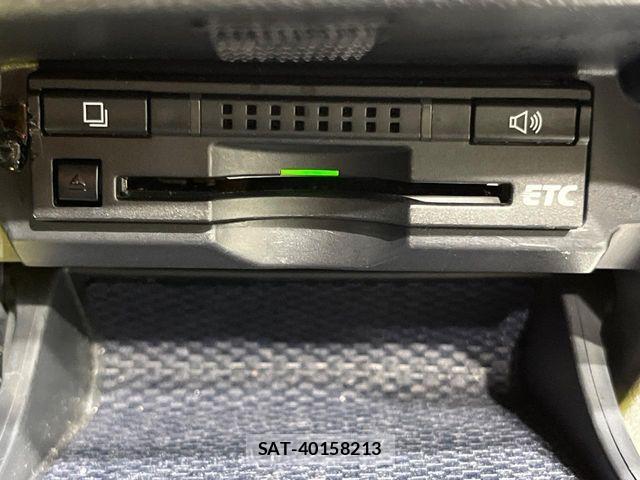 Toyota MARK X 2016-07 8660051-5