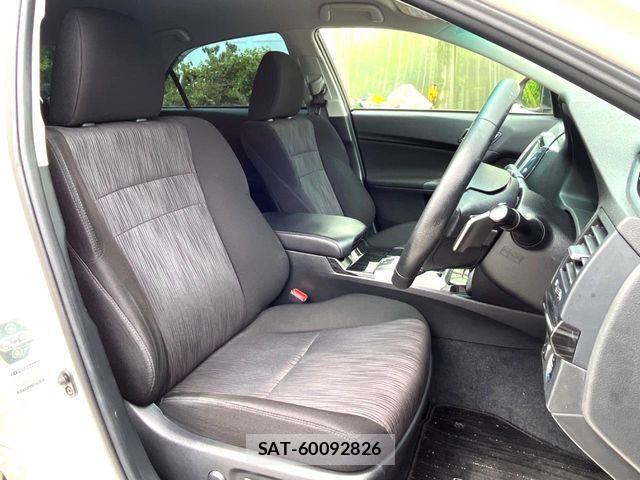Toyota MARK X 2010-11 8666441-7