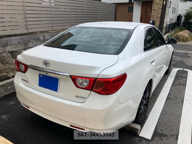 Toyota MARK X 2010-06 8660052-4