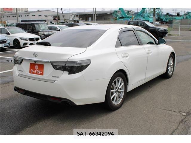 Toyota MARK X 2017-03 8666442-10