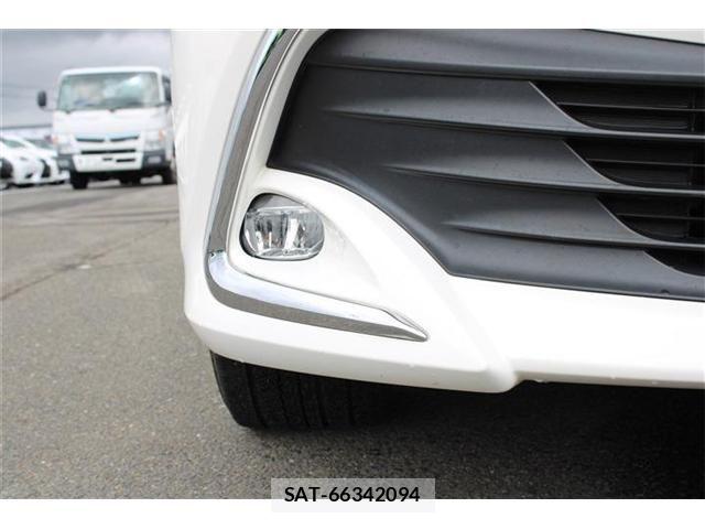 Toyota MARK X 2017-03 8666442-18