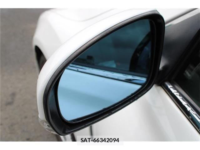 Toyota MARK X 2017-03 8666442-22
