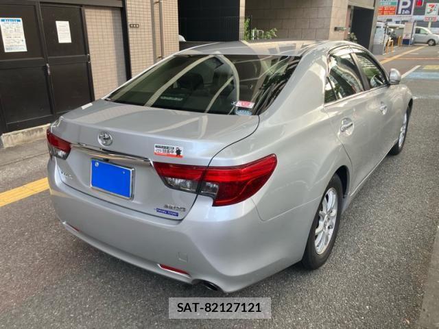Toyota MARK X 2014-11 8660050-3