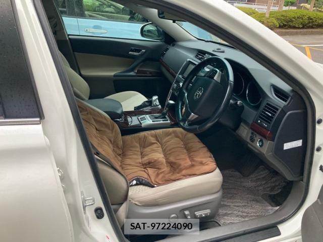 Toyota MARK X 2010-09 8660053-11