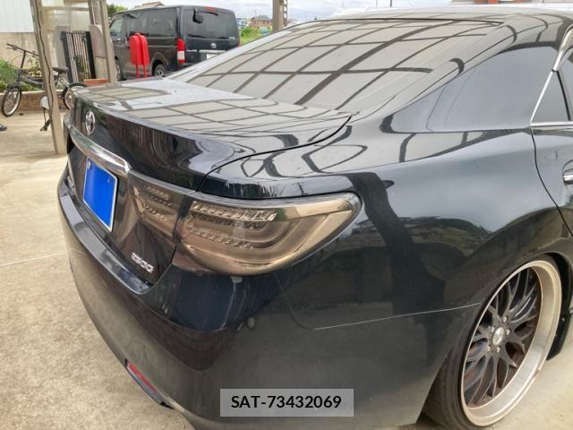 Toyota MARK X 2012-02 8666444-2