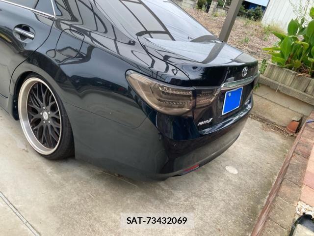 Toyota MARK X 2012-02 8666444-3