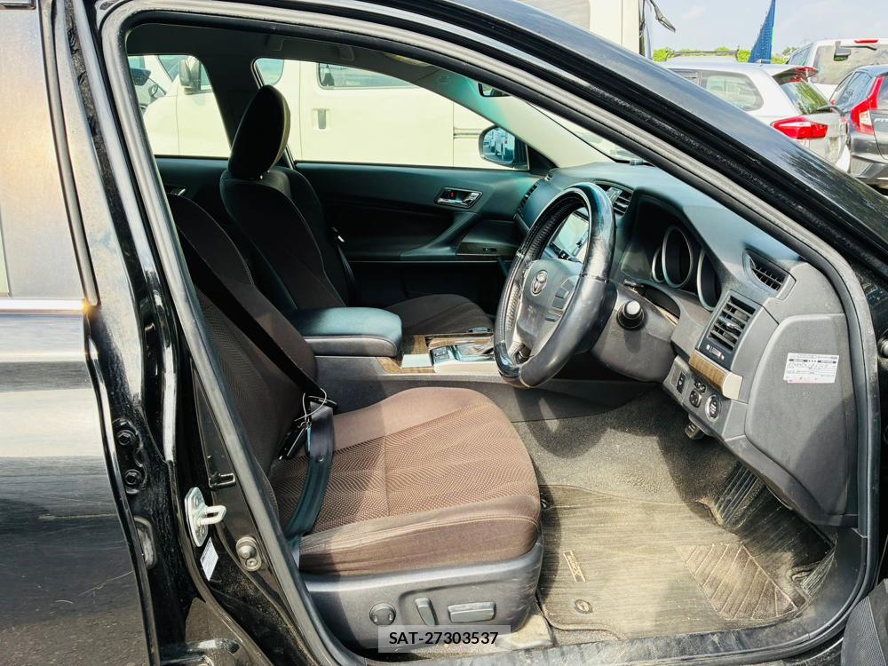 Toyota MARK X 2013-07 8625595-11