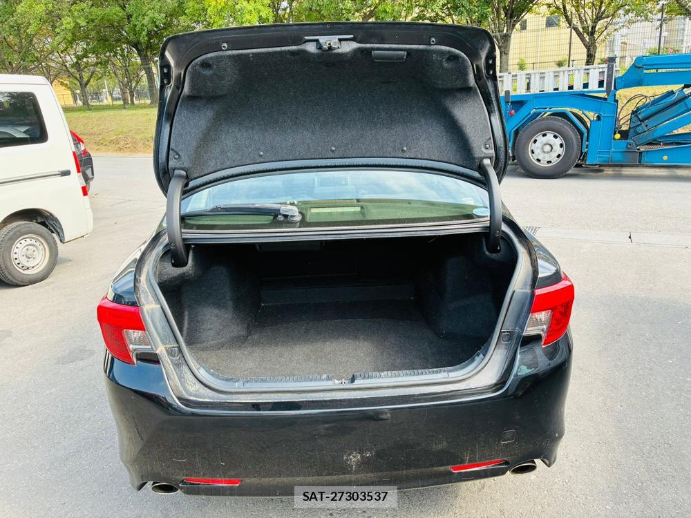 Toyota MARK X 2013-07 8625595-27