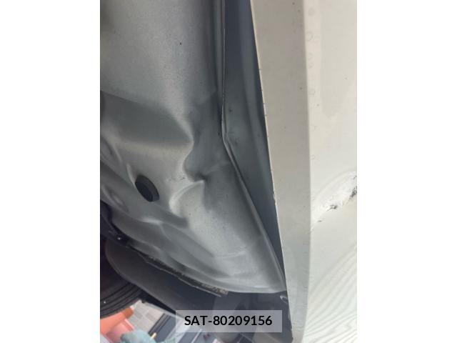 Toyota MARK X 2010-01 8685895-18