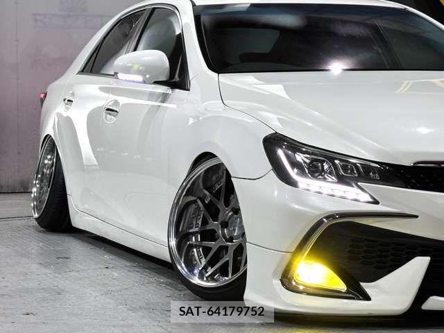 Toyota MARK X 2011-08 8796546-1