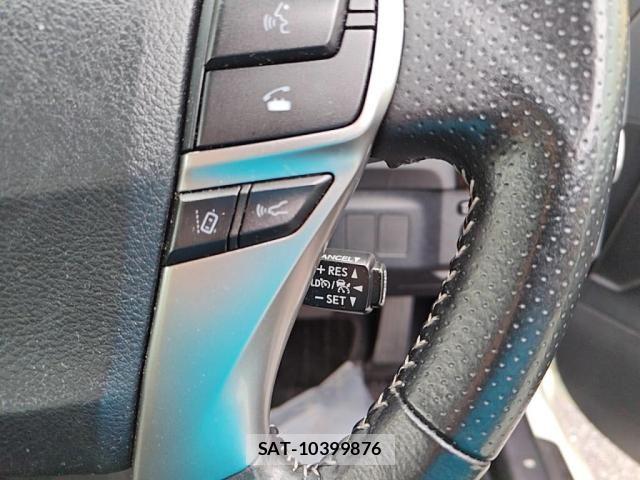 Toyota MARK X 2020-02 8830082-15