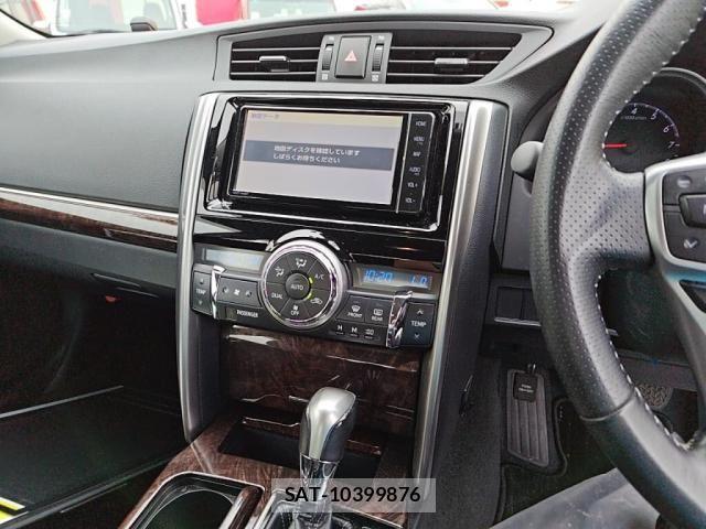 Toyota MARK X 2020-02 8830082-16
