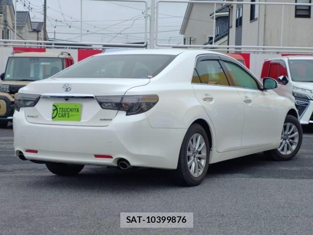 Toyota MARK X 2020-02 8830082-1