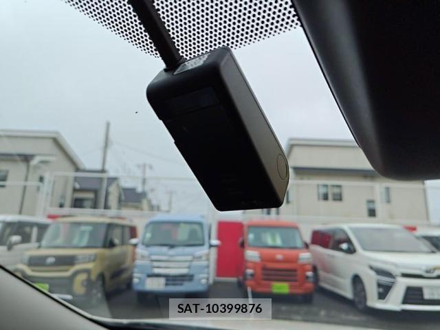 Toyota MARK X 2020-02 8830082-20