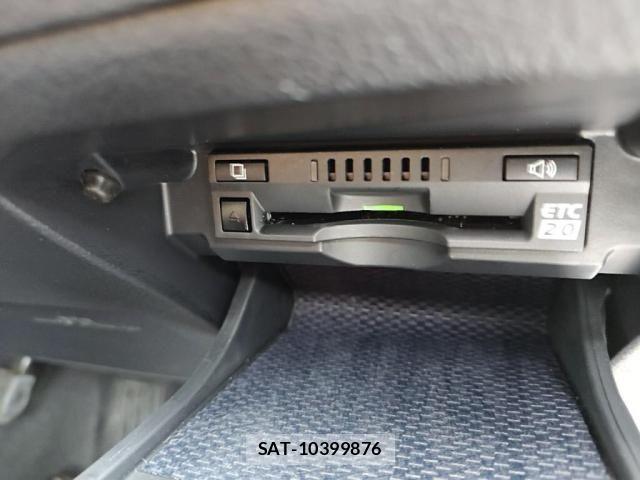 Toyota MARK X 2020-02 8830082-21