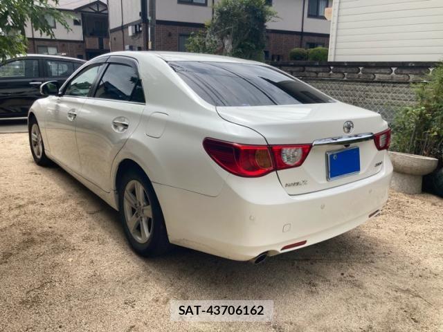 Toyota MARK X 2010-02 8830084-1