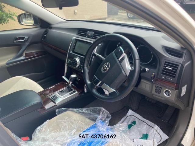 Toyota MARK X 2010-02 8830084-4